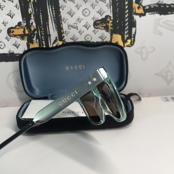 ✨ Brand New Gucci GG0976S 002 Sunglasses – Green Mint with Brown Lenses ✨ - Picture 10 of 12
